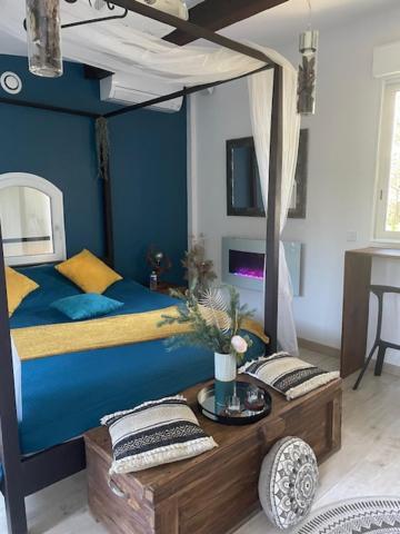 A L'Oree Des Pins - Gite Et Spa De 30 M2- Home Cinema Et Massage En Sup Cuges-les-Pins Eksteriør billede